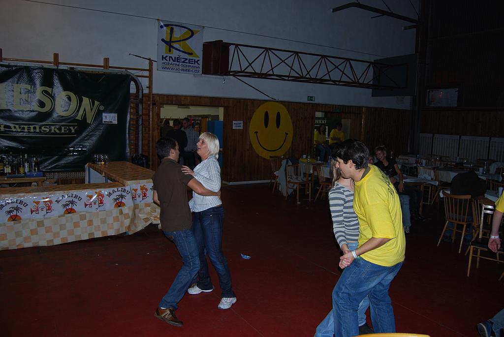 12340246.jpg